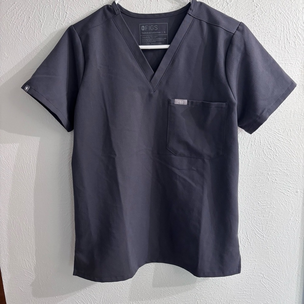 Figs Womens Grey Technical Collection Caterina Scrub Top > S